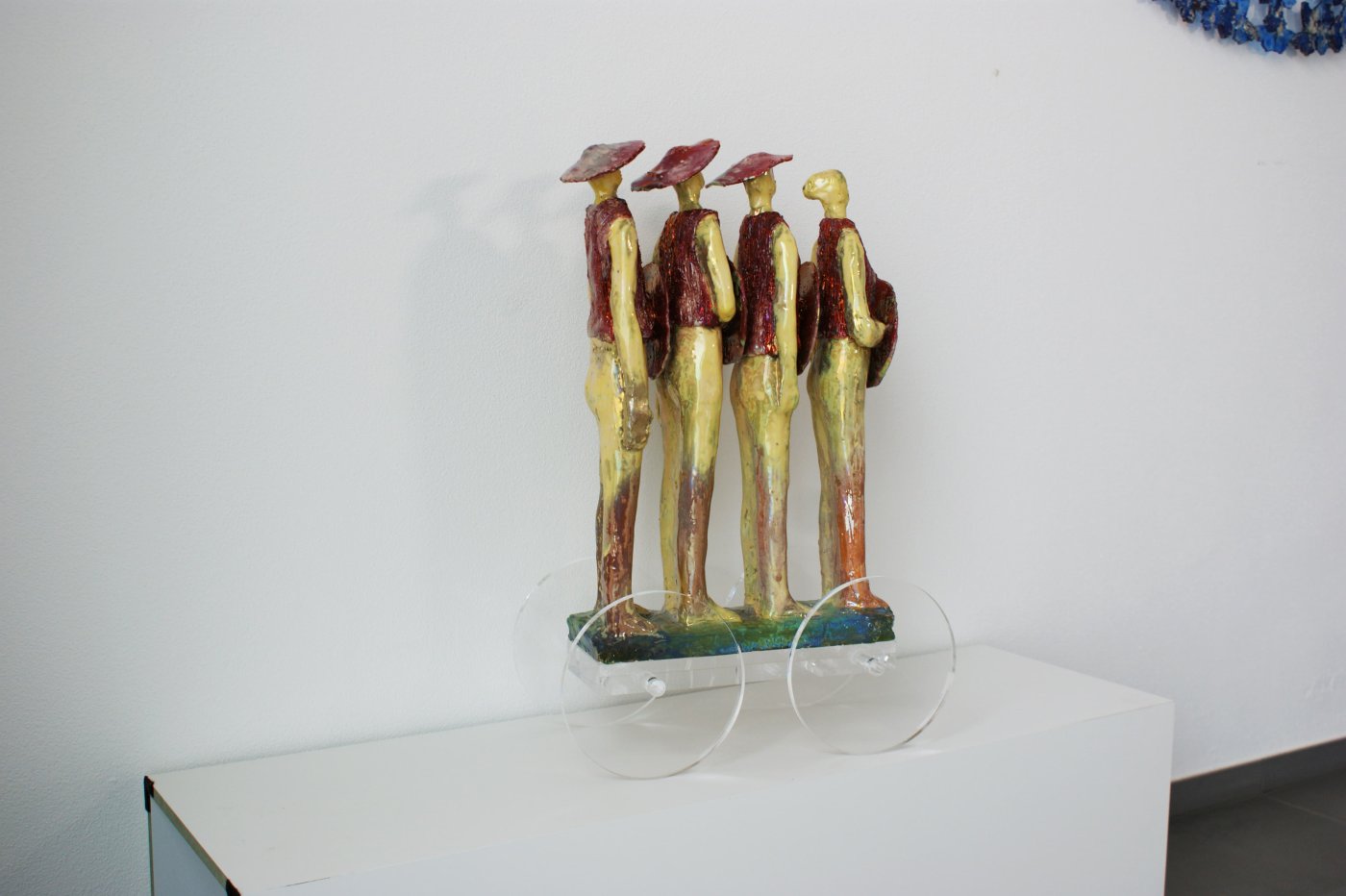 Carro con 4 Guerreri2_Plexiglas_Keramik